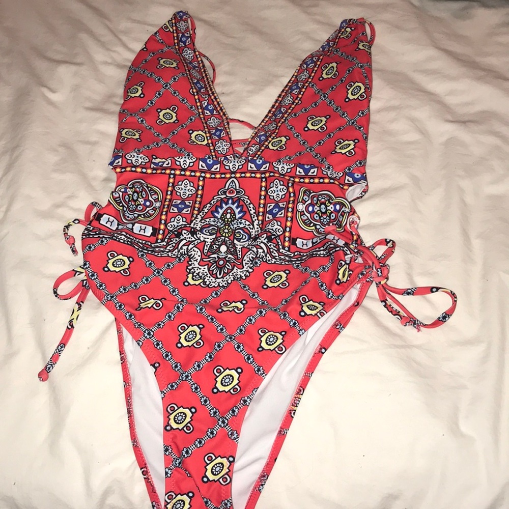 One piece swimsuit